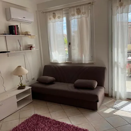 Santa Margherita Di Apartment